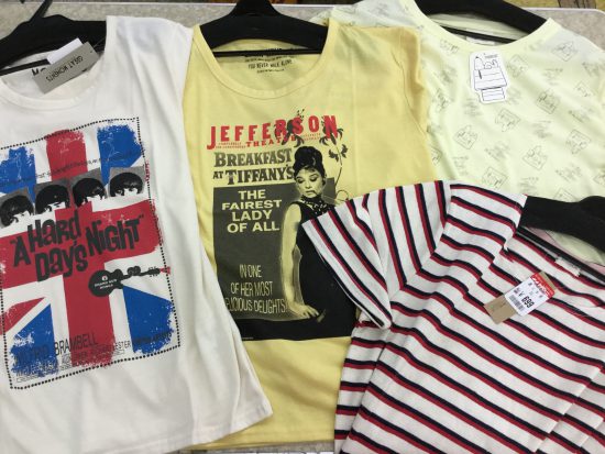 大きいサイズのTシャツ大きく展開！