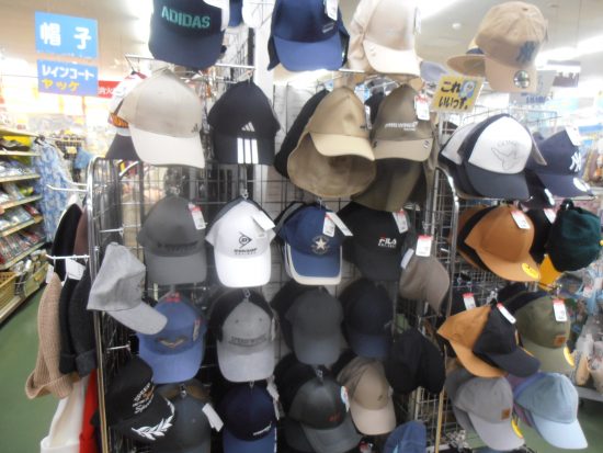 キャップが売れています!